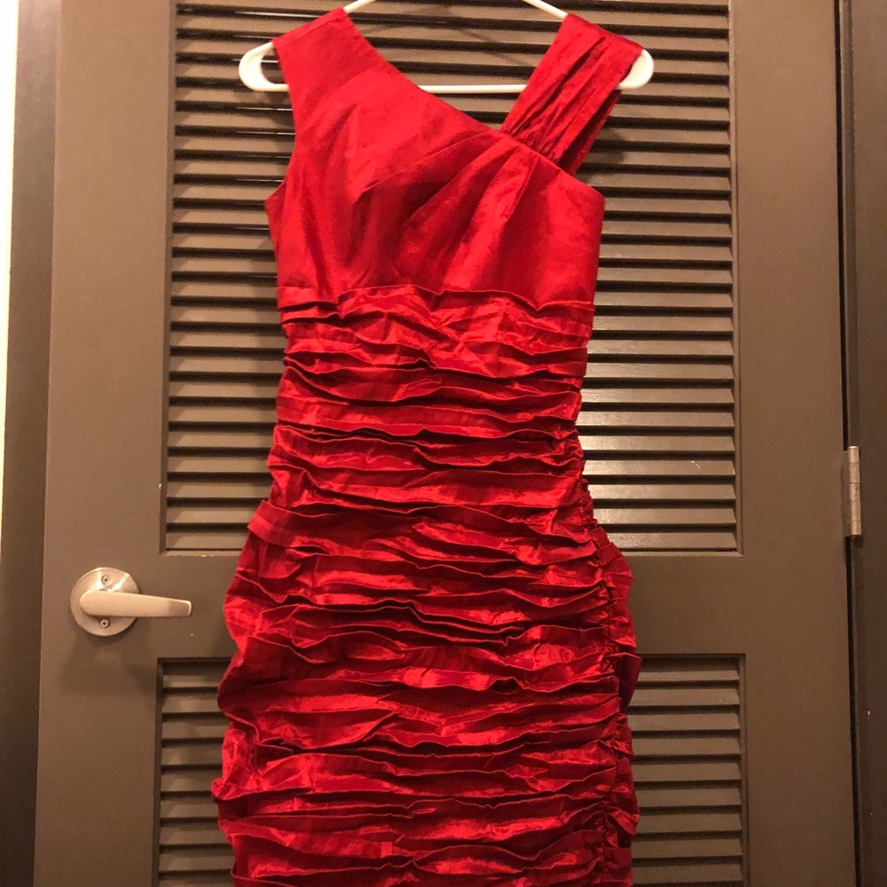 Calvin Klein stunning red cocktail dress